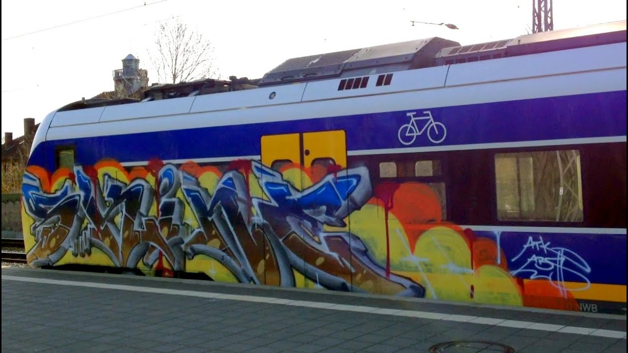 graffiti train